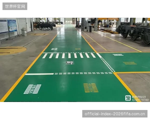 优化配比使体育馆地坪7天强度达到设计标号的90%，有效缩短工期超过15天